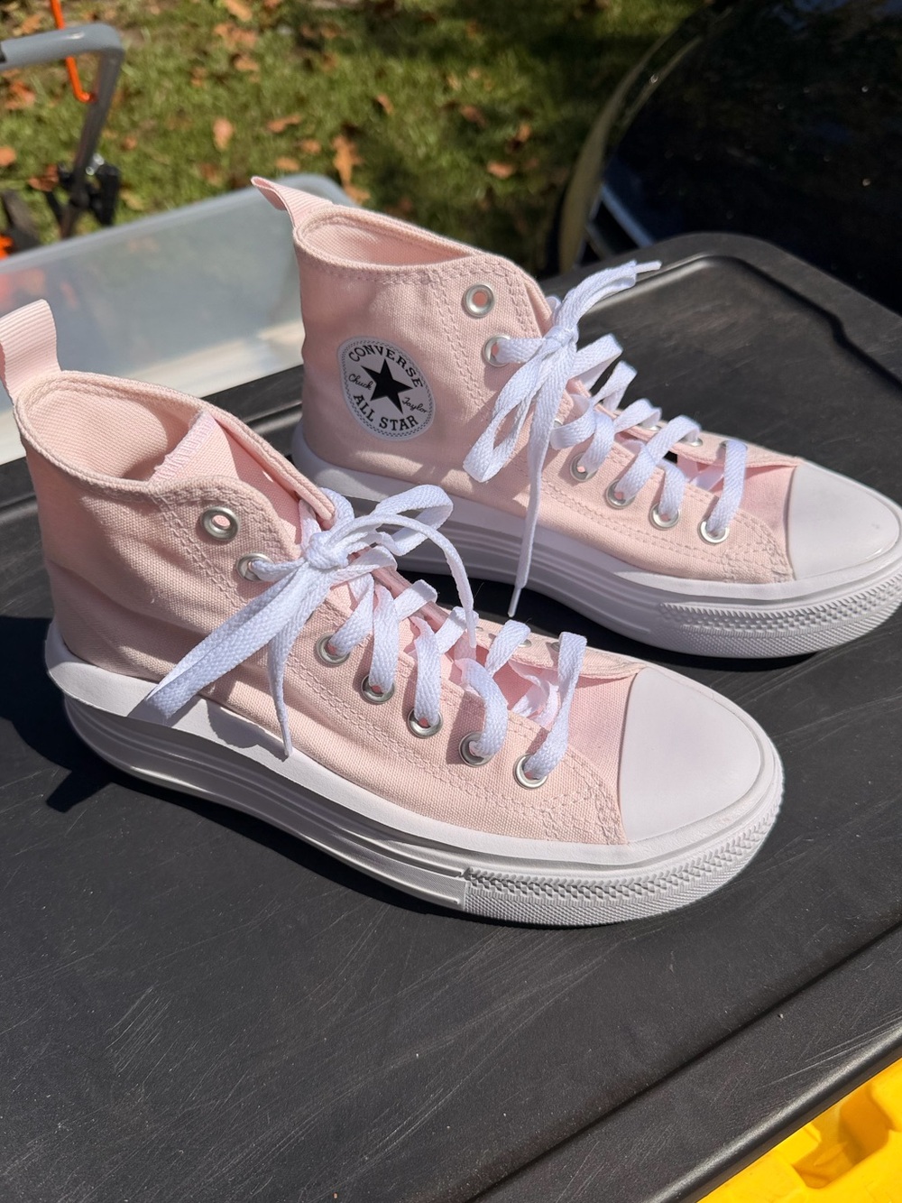Converse Chuck Taylor All Star High Top Sneakers - Pink Kids Size 5 NEVER WORN